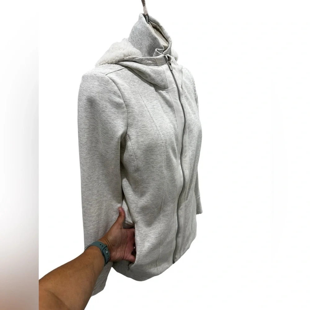 Darling Athleta Ivory Faux‎ Fur Lined Hooded Jacket  Polyester Size Small, Coat - Picture 6 of 8